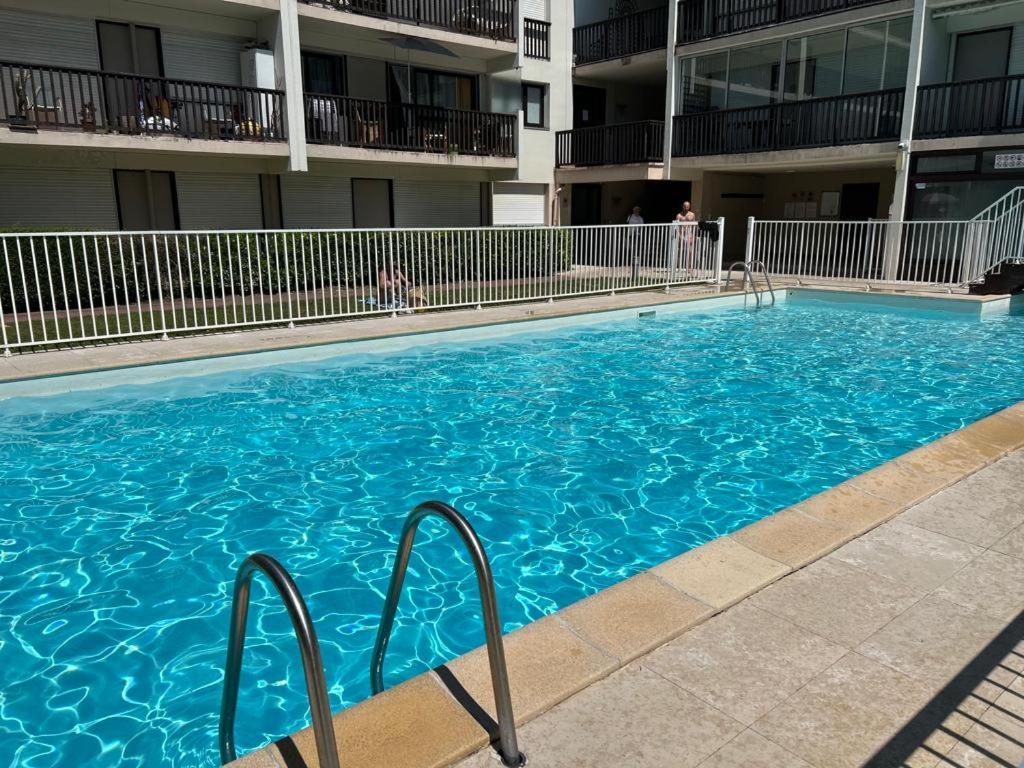 Le Cosy Avec Piscine, Balcon Et Parking Apartman Trouville-sur-Mer Kültér fotó