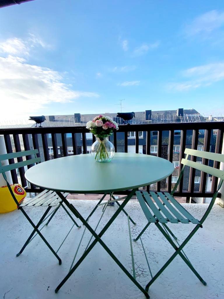 Le Cosy Avec Piscine, Balcon Et Parking Apartman Trouville-sur-Mer Kültér fotó
