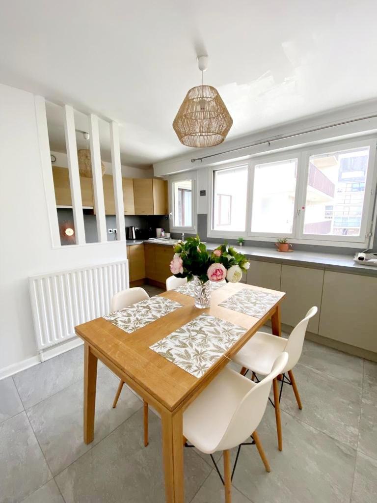 Le Cosy Avec Piscine, Balcon Et Parking Apartman Trouville-sur-Mer Kültér fotó