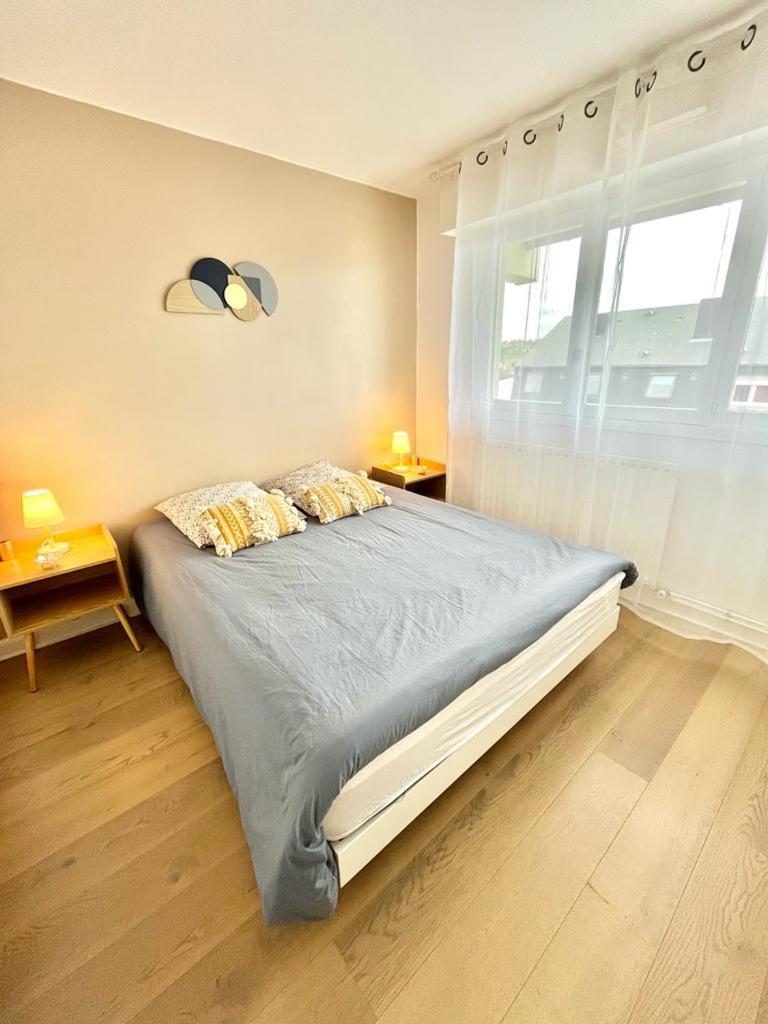 Le Cosy Avec Piscine, Balcon Et Parking Apartman Trouville-sur-Mer Kültér fotó